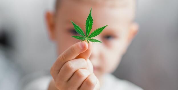 Bambini ed epilessia farmacoresistente: CBD efficace anche a lungo termine