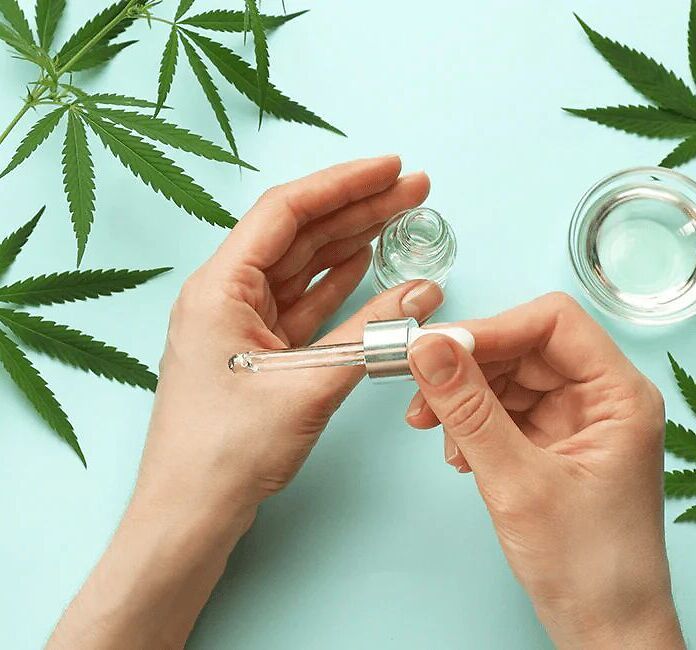 Dall&amp;#039;acne alla psoriasi: il CBD per le patologie dermatologiche e per ringiovanire la pelle