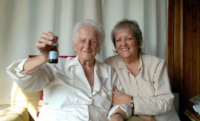 &quot;A 96 anni la cannabis mi ha cambiato la vita&quot;: ora cammina, dorme bene e non ha dolore